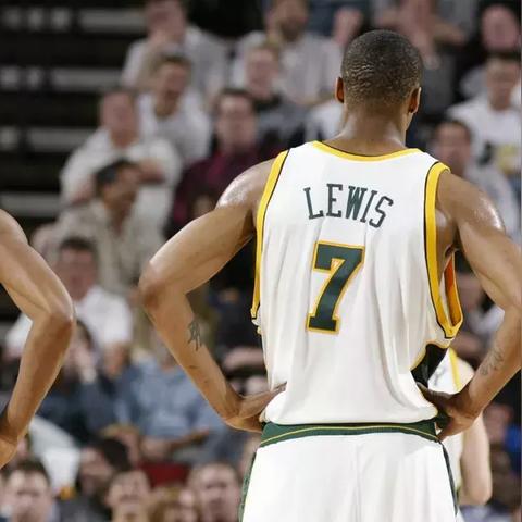 最强NBA,斯塔德迈尔篮板最高纪录揭秘—禁区之王的篮板极限 最强NBA,斯塔德迈尔篮板最高纪录揭秘—禁区之王的篮板极限