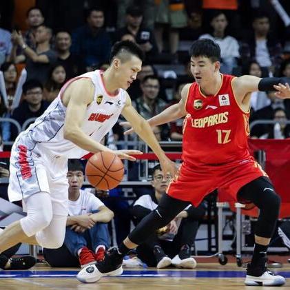 易建联NBA最强一战,29分之夜,中国德比的巅峰时刻 易建联NBA最强一战,29分之夜,中国德比的巅峰时刻