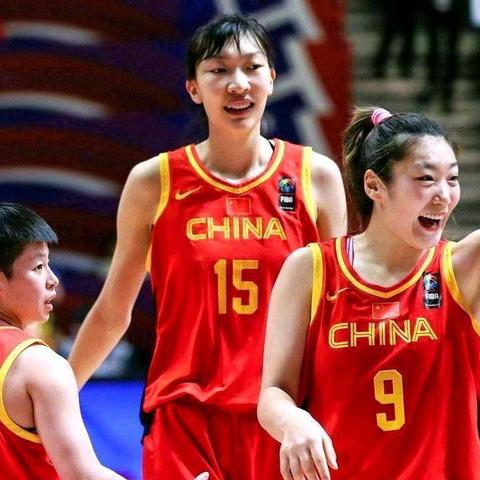NBA现役最高中锋多高?身高2米24的巨人之巅与那些接近天空的球员 NBA现役最高中锋多高?身高2米24的巨人之巅与那些接近天空的球员