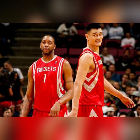 姚明的伤退,一个时代的叹息与另一种伟大 姚明的伤退,一个时代的叹息与另一种伟大